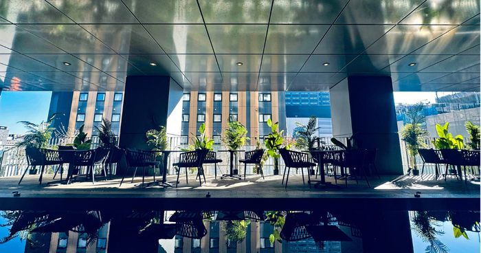 X PLACE water terrace