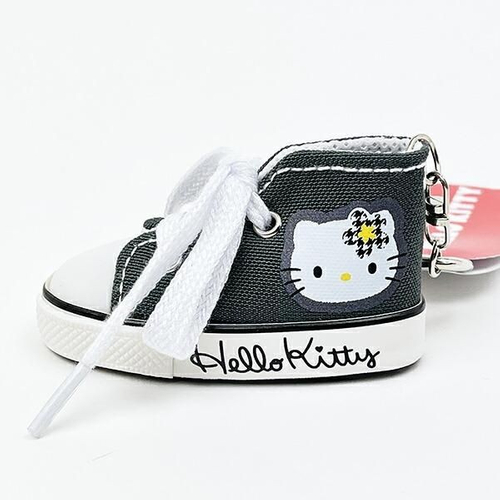 ハローキティ―のスニーカーキーリング