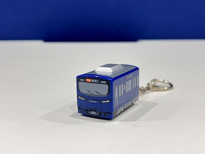 相鉄13000系走る！電車型キーホルダー