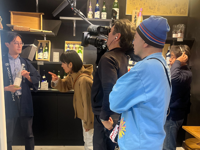 豊島屋Rita-shopでの取材の様子