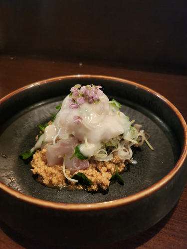 食べる陽乃鳥を使った贅沢な一品