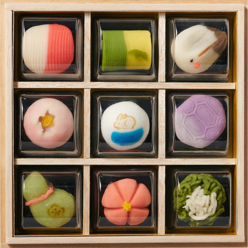 京菓子おせち 上生菓子桐箱入りパッケージ