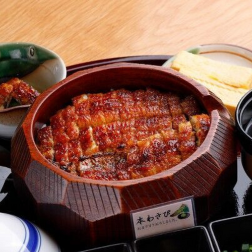 【鰻 炭焼 ひつまぶし 美濃金 神田本店】
