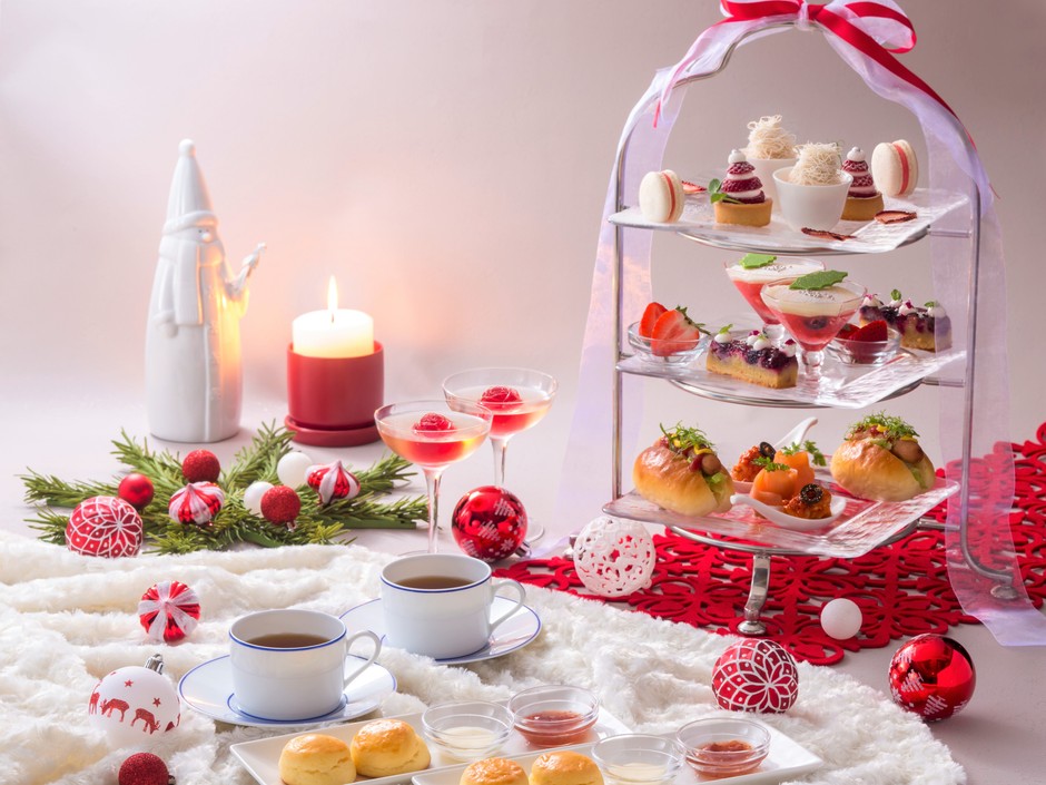 クリスマスアフタヌーンティーセット(写真は2名さま分)