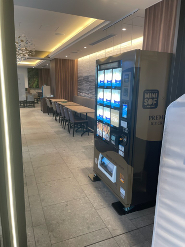 ＜アイスクリーム自動販売機　設置イメージ＞