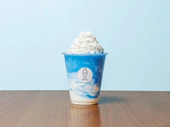 ソフトクリーム専門店カフェ「DAIMYO SOFTCREAM」　 真夏の青空のようなフォトジェニックな新商品が登場！ ソフペチーノ「スピルリナヨーグルト」発売！
