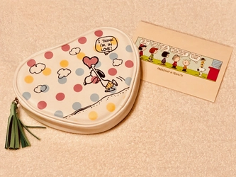 定番プレゼントにも一工夫♪おしゃれなスヌーピーポーチを贈ろう！