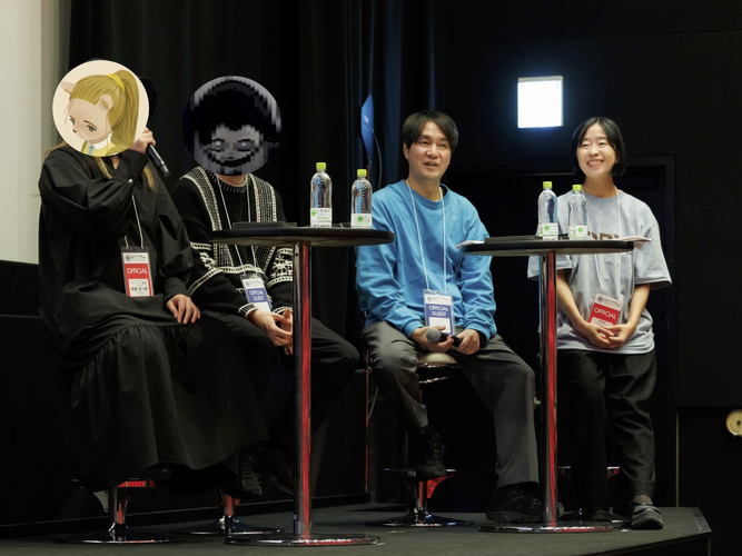 左から監督の斎藤圭一郎さん、絵コンテ・演出の刈谷暢秀さん、プロデューサーの福士裕一郎さん、田口亜有理さん