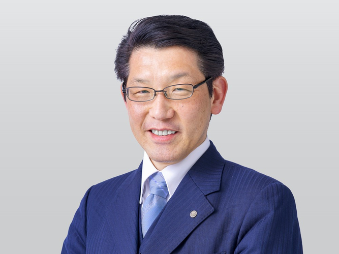 代表取締役社長　若林勇二