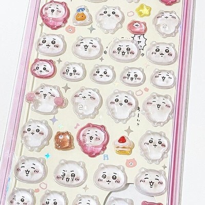 ちいかわのぷっくり感が魅力のボンボンドロップシール