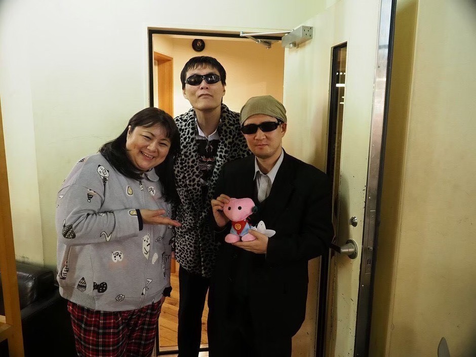 左からSIZUKU、GOD、MANA