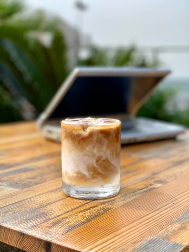 商品「アイスカフェラテ」