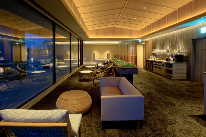 【ラウンジテラス碧－AO－】夜はナイトラウンジに