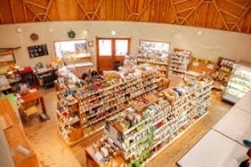 えこわいず村（店内）