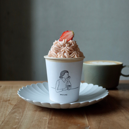 「桜のカップショートケーキ」