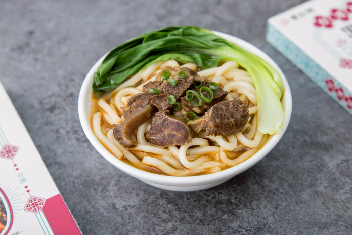 【画像1】厳選された日本産黒毛和牛を、台湾伝統の辛香料で丁寧に煮込んだ逸品