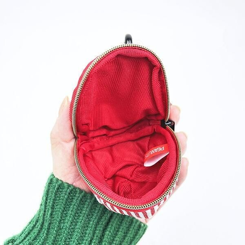 スヌーピーのキャップ型ポーチ