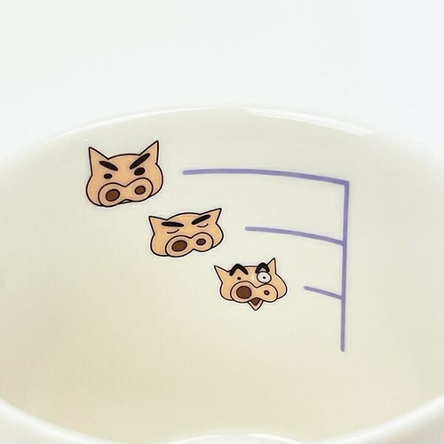 クレヨンしんちゃんのマグカップ