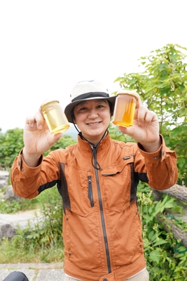 1年間に食べる蜂蜜は300種類以上、移動距離は地球1.3周分に当たる約52,000km 「ハニーハンター市川拓三郎」
