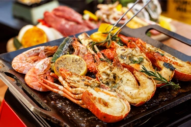 【夏季限定営業開始】 姫路駅前の最上階テラスビアガーデンで、手ぶらBBQ＆飲み放題が3,500円～!!