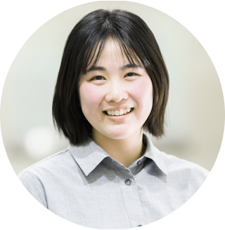 経営学部 1年　大嶽 あかねさん