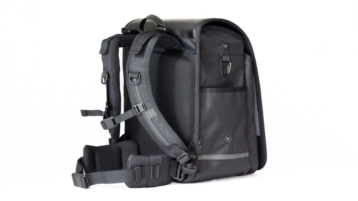 ランドセル斜め後ろ