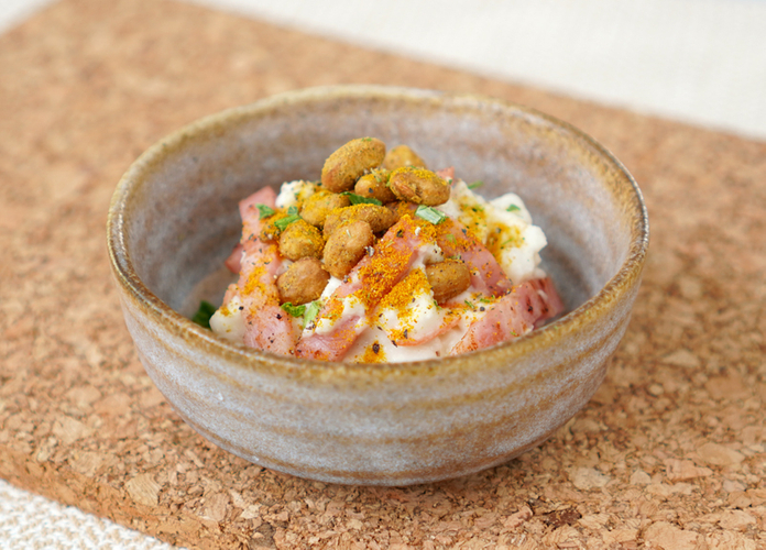 カレー風味の納豆入ポテトサラダ