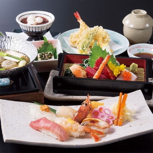 和食処 銀蔵　刺身はもちろん天ぷらや焼き物等の一品料理も充実
