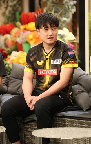張本智和