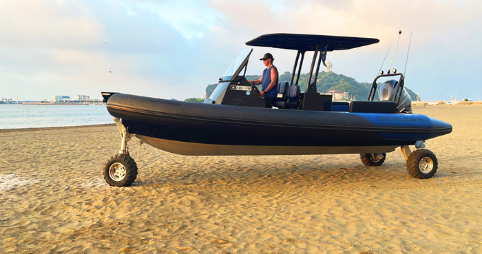 「元旦クルーズ」で使用するボート"Sealegs(シーレッグス)"のイメージ