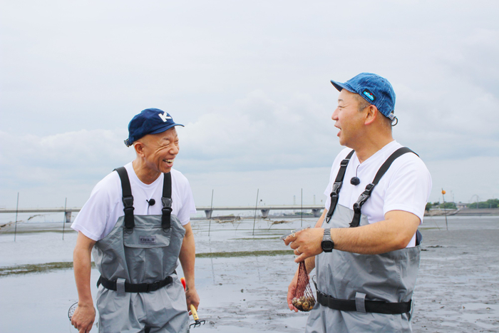 結成30周年を迎えたバイきんぐ（左から小峠英二、西村瑞樹）