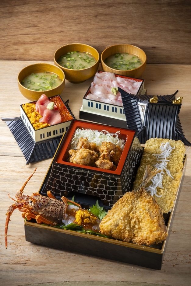 小田原の海と食の魅力を一度に味わえる“城型グルメ”