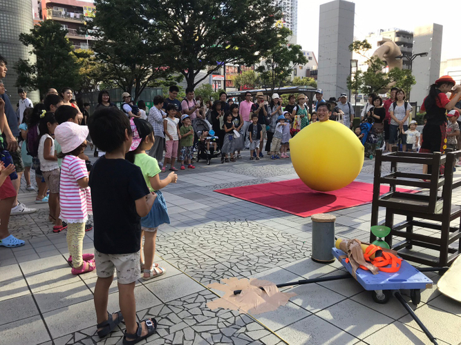 大道芸パフォーマンス