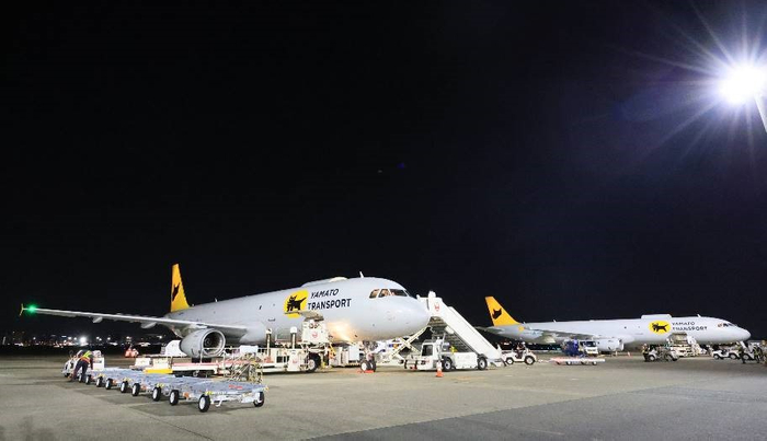 <新千歳空港および北九州空港から到着した機体:羽田空港>