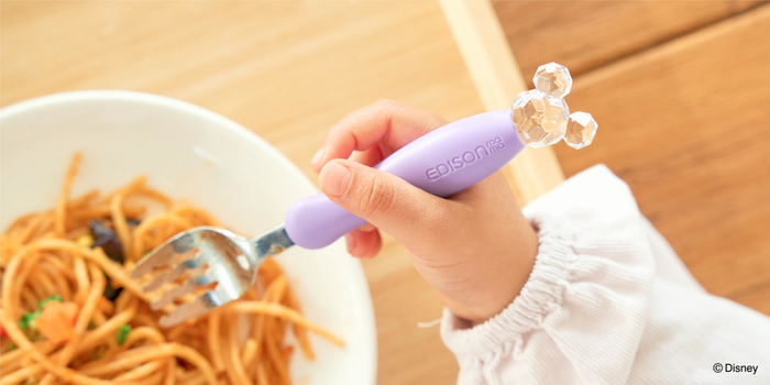 お子様の成長に合わせた持ち手