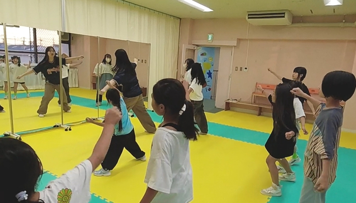 同施設で開講されているダンススクール