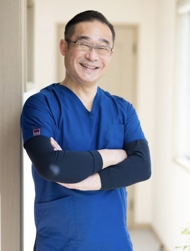 さいたま市塩野歯科クリニック院長の塩野 當仁