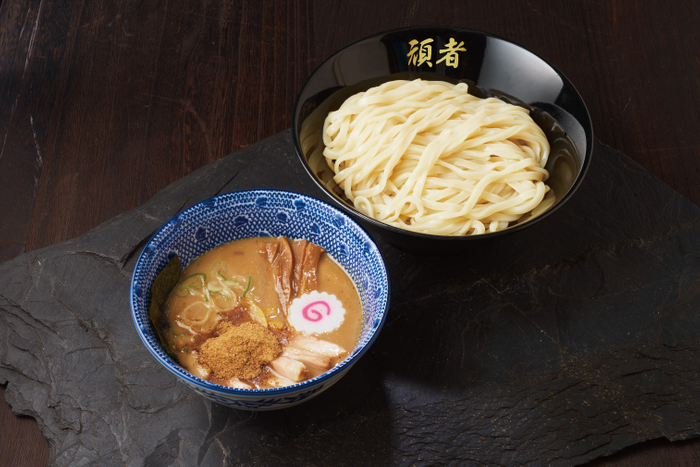 濃厚魚介豚骨つけめん頑者200g (税込980円)