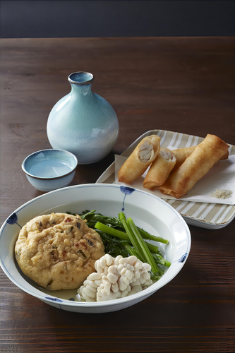 白子と百合根のシガール、合うおでん種：白子、合うお酒：「伯楽星 特別純米」（新澤醸造店）・冷酒