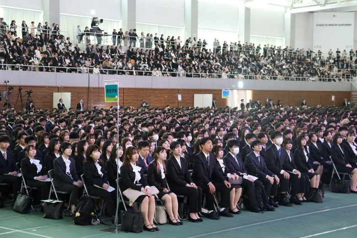 約3000人で埋まった会場