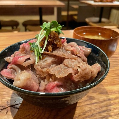 お味噌汁付き