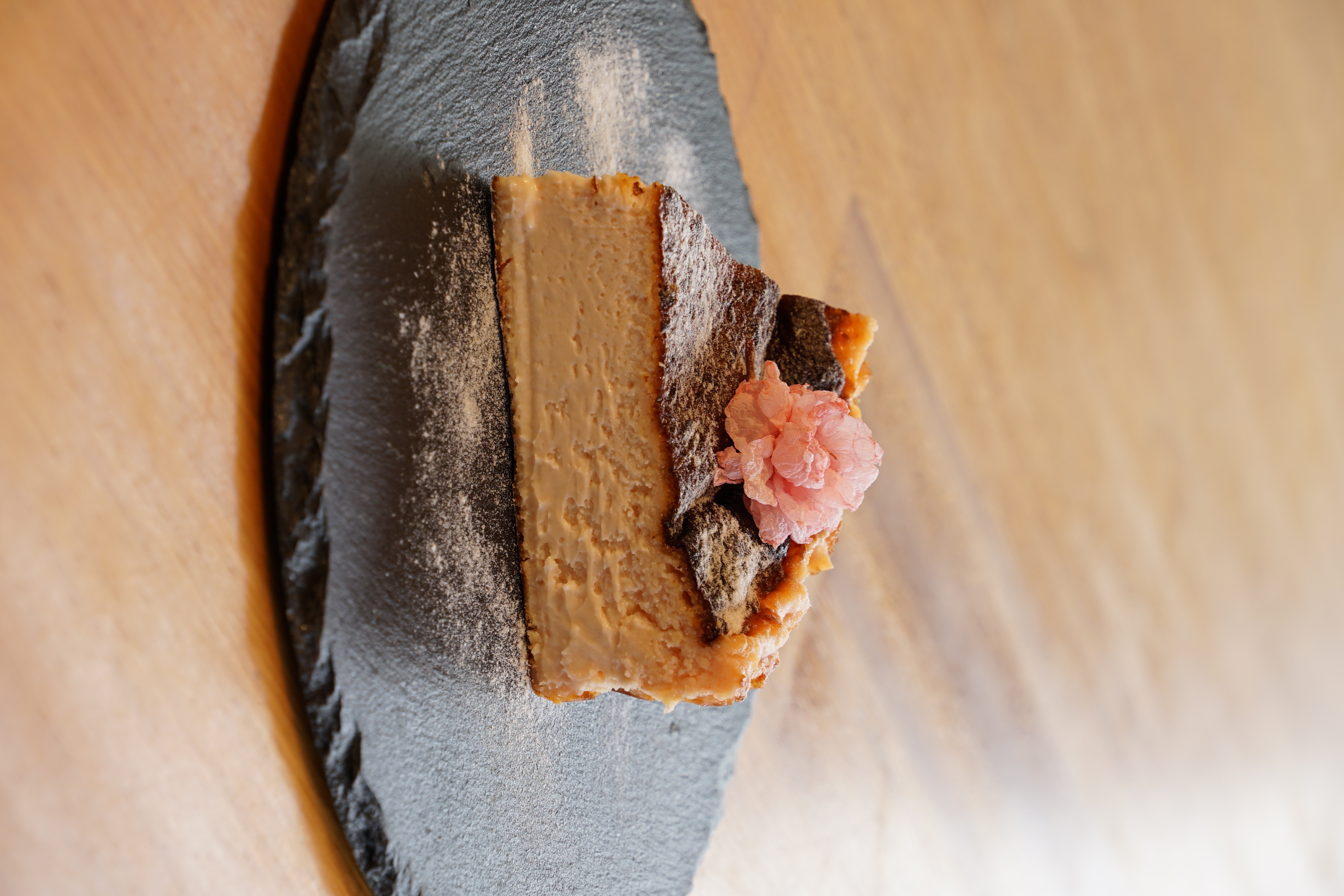 桜バスクチーズケーキ