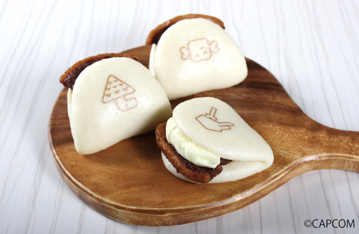 左：トリュフ・ド・コンガ角煮まんじゅう 奥右：こんがり肉角煮まんじゅう  中央：クナファチーズ角煮まんじゅう