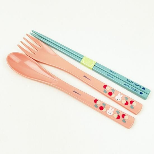 ミッフィーの食器からデザインが大人カワイイランチグッズ