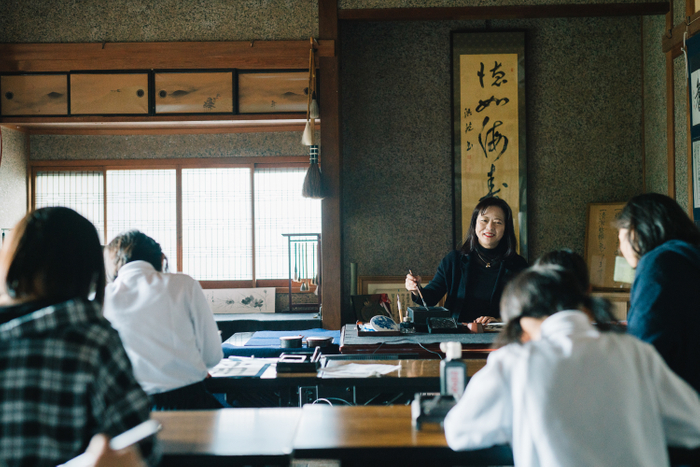 築175年の古民家の書道教室