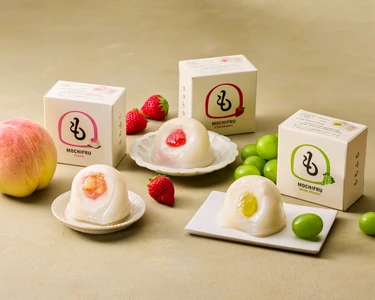 もちもち・ぷるぷるの新食感　 フルーツ大福『もちふる』を空港先行販売　 常温保存・賞味期限120日を実現し、世界を旅します