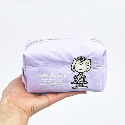 スヌーピーのシンプルなコスメポーチ