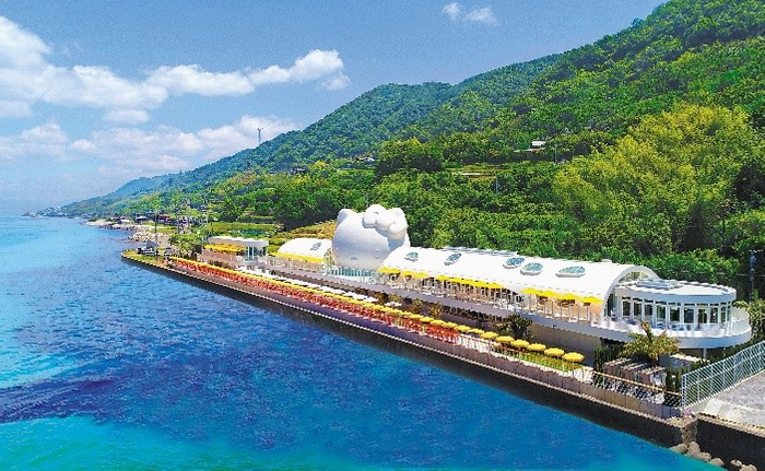 ▲HELLO KITTY SMILE 外観　　　　　　　　© 2023 SANRIO CO., LTD. APPROVAL NO. L640006