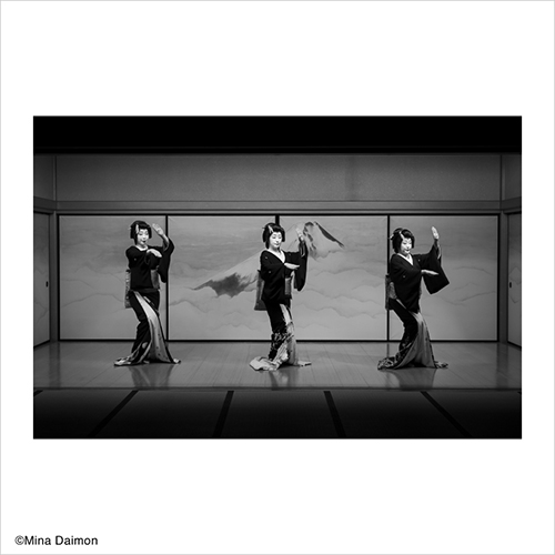 大門美奈「新ばし」：shimbashi 02　A4サイズ88,000&ensp;円&ensp;(税込)/小全紙サイズ165,000&ensp;円&ensp;(税込)