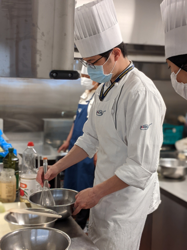 味見をしながら混ぜ合わせ